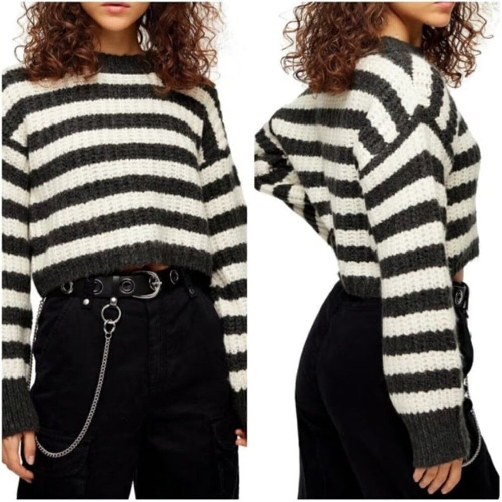 TopShop Women Size 0-2 Gray White Striped Relaxed Fit Crop Sweater